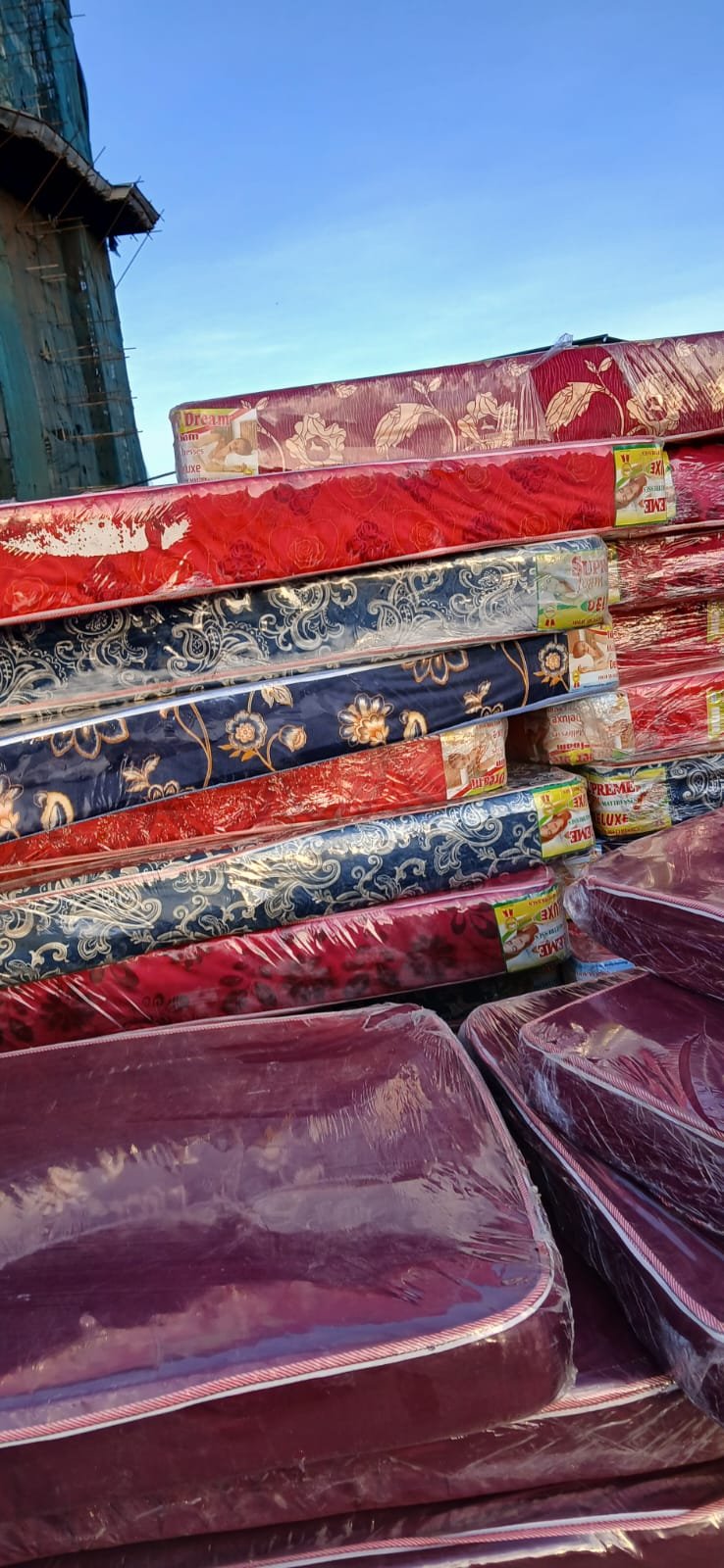mattress 28