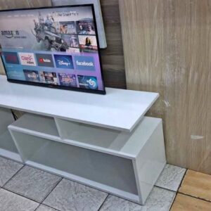 Mexico 4ft 55" Modern TV Stand